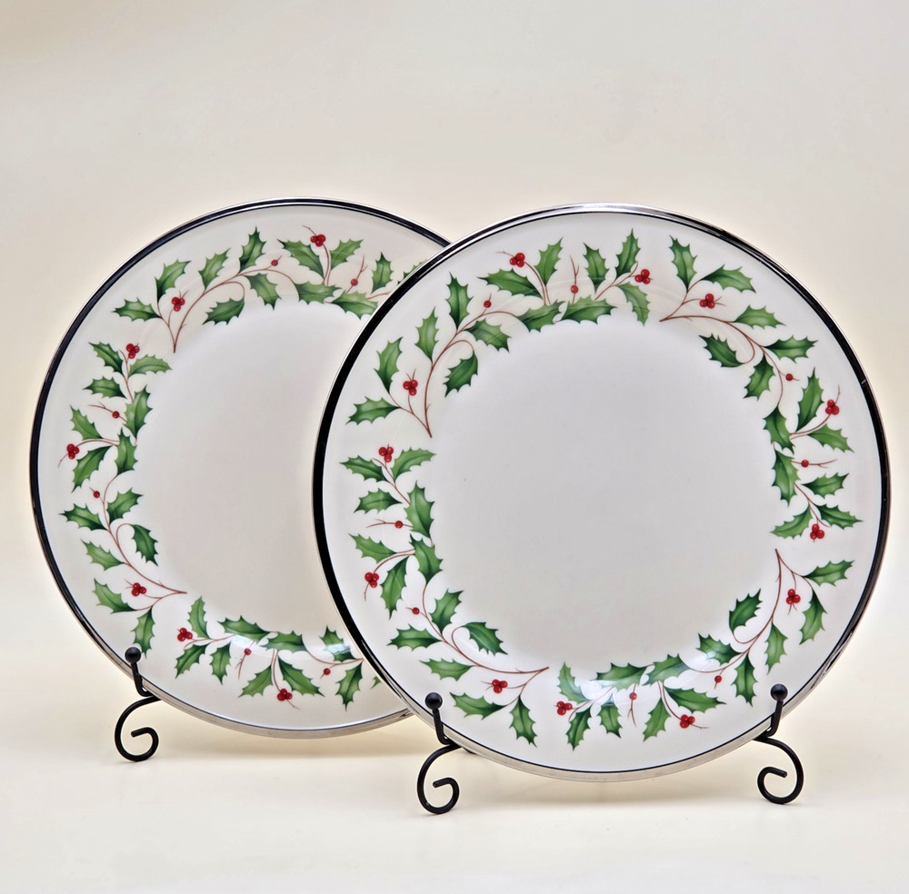 Lenox Holiday Platinum Dimension 10.75" Dinner Plates Set of 2 USA Holly Berry